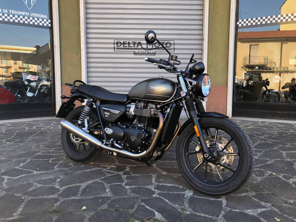 Triumph Street Twin 900 (2021 - 22)