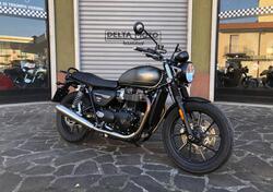 Triumph Street Twin 900 (2021 - 22) usata