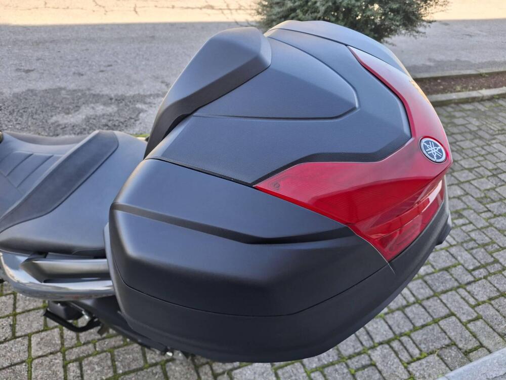 Yamaha T-Max 560 Tech Max (2022 - 24) (4)