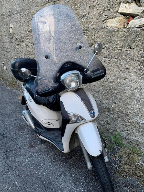 Piaggio Liberty S 125 (2)