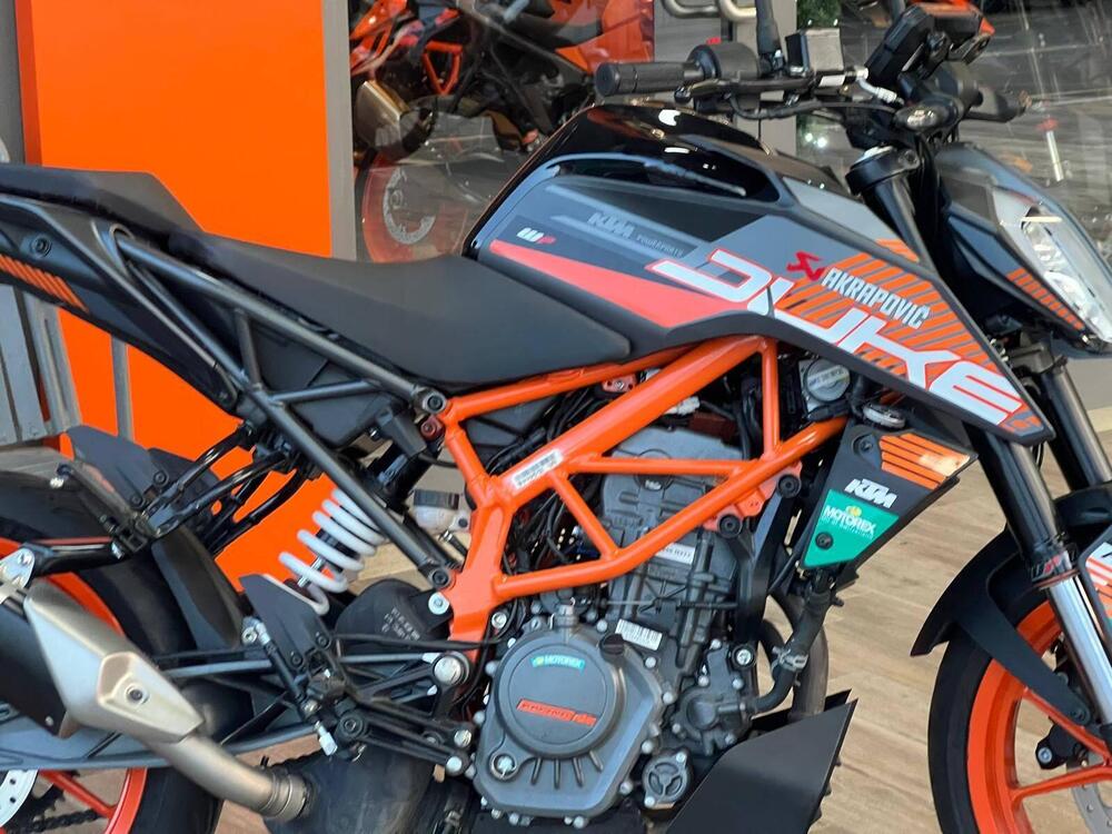 KTM 125 Duke (2021 - 23) (2)