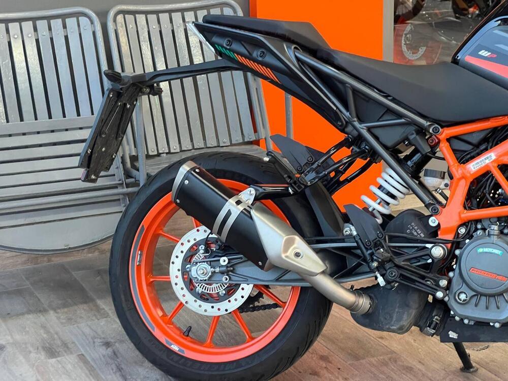 KTM 125 Duke (2021 - 23) (4)