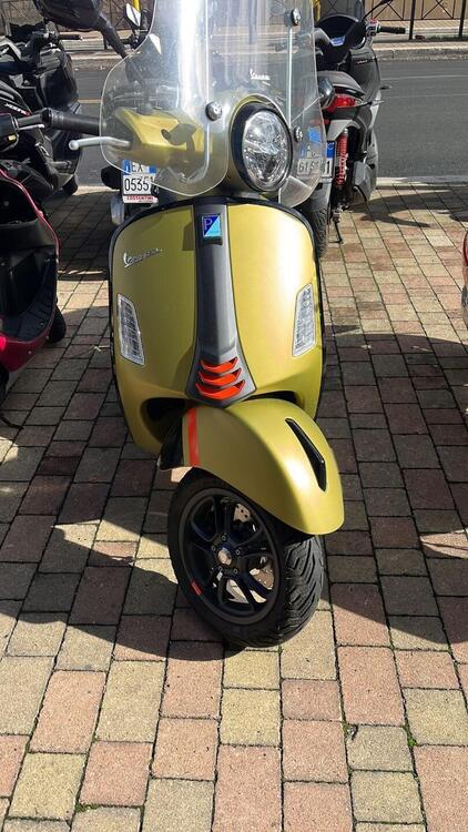 Vespa GTS 300 Supertech Hpe (2021 - 22)