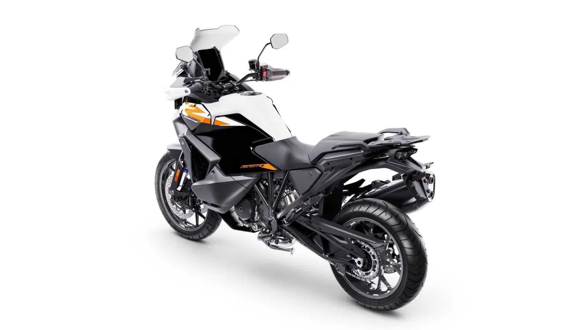 KTM 1390 Super Adventure 1390 Super Adventure S (2026) (4)