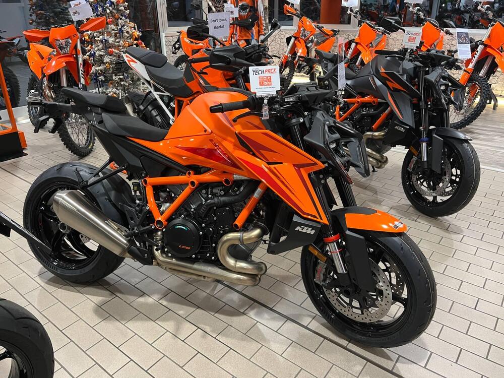 KTM 1390 Super Duke R (2024)