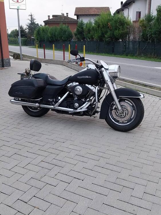 Harley-Davidson 1450 Road King Custom (2005 - 06) - FLHRS