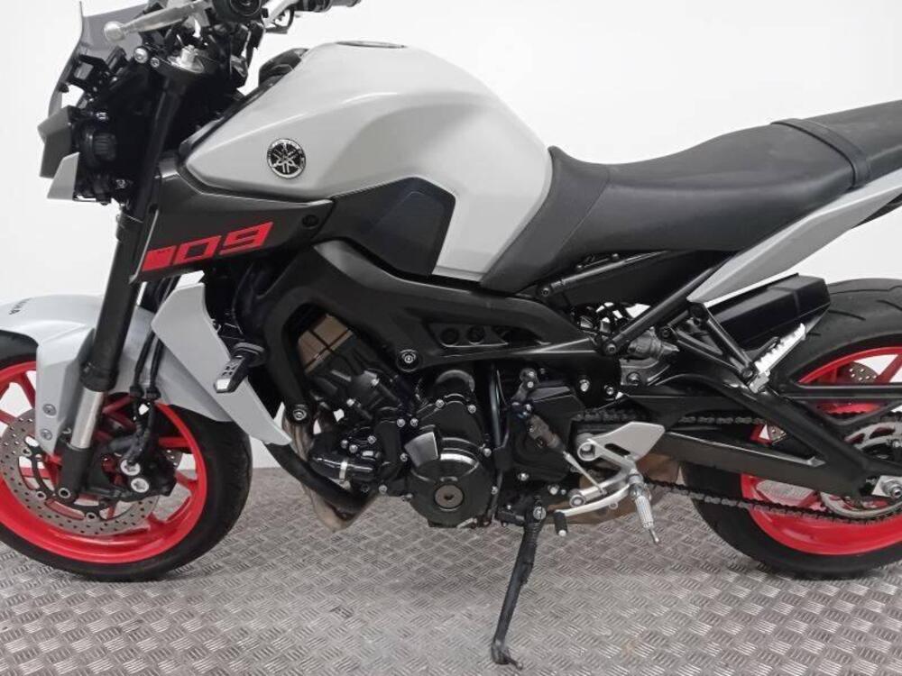 Yamaha MT-09 (2017 - 20) (5)