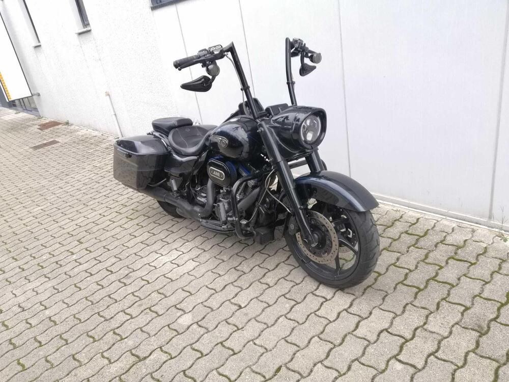 Harley-Davidson 1800 Road King (2012 - 13) - FLHRSE (3)