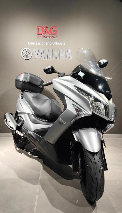 Kymco Xciting 300i (2)