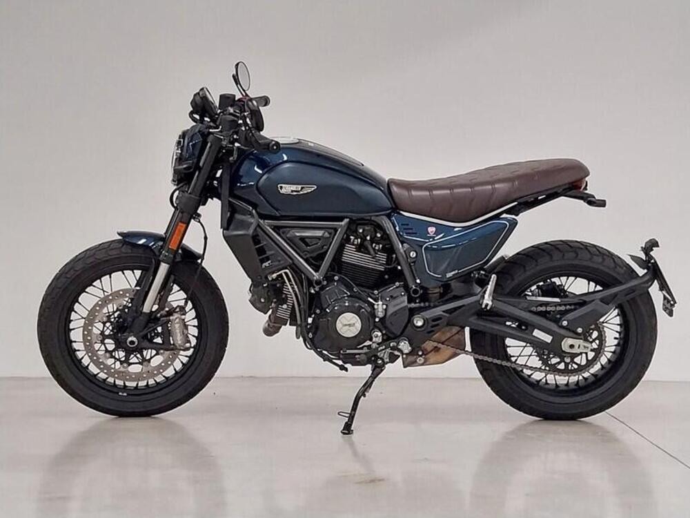 Ducati Scrambler 800 Night Shift (2021 - 22) (2)