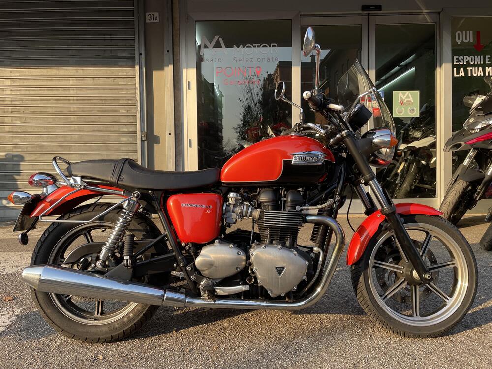 Triumph Bonneville (2007 - 16)