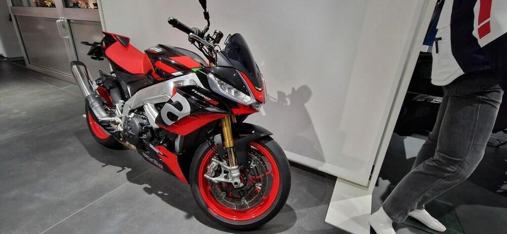 Aprilia Tuono 1100 V4 Factory (2021 - 24) (5)