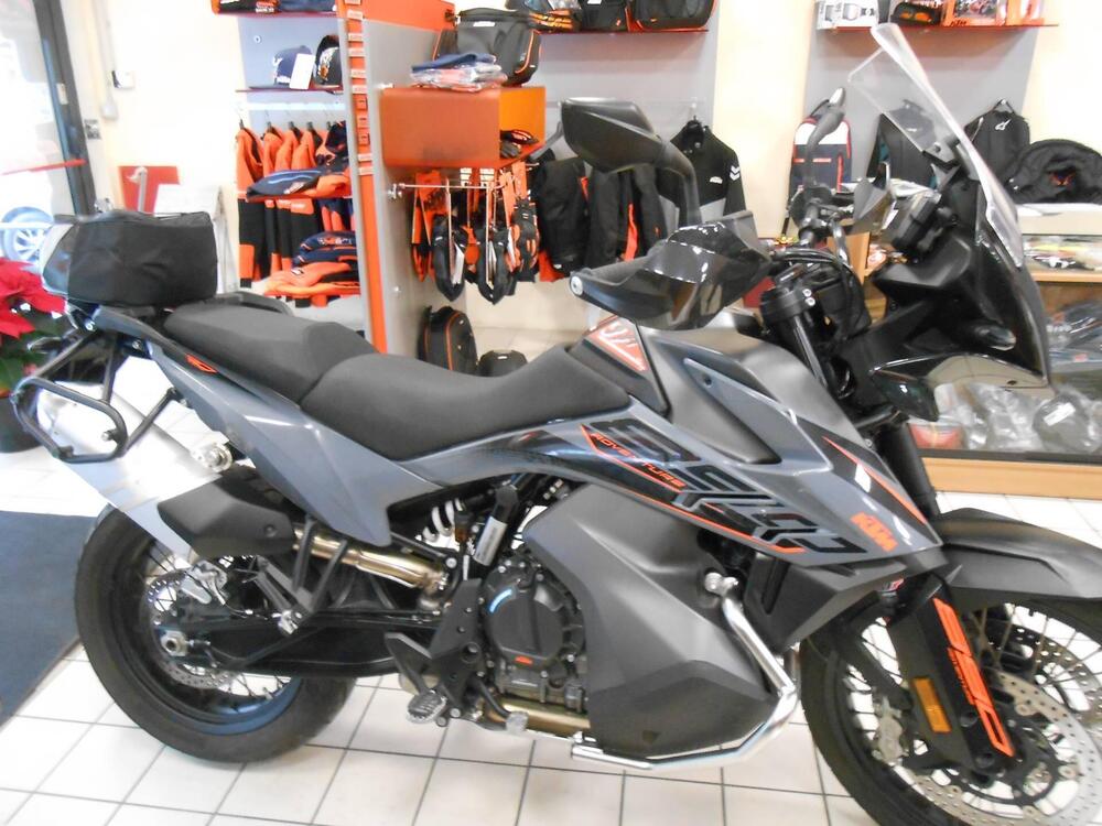 KTM 890 Adventure (2021) (2)