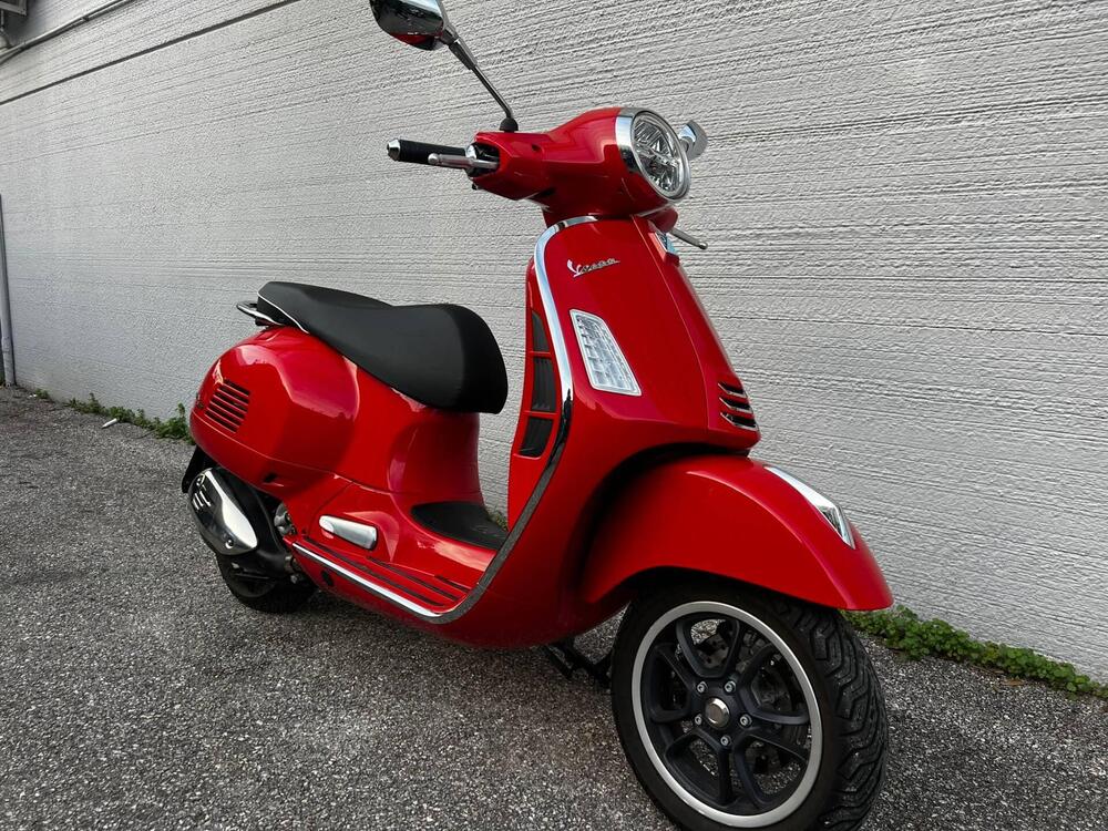 Vespa GTS 300 Super (2023 - 24) (2)