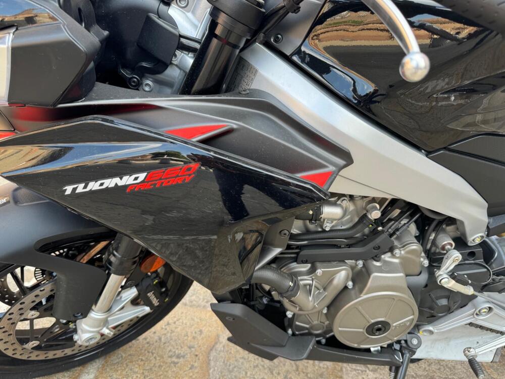 Aprilia Tuono 660 Factory (2022 - 24) (2)