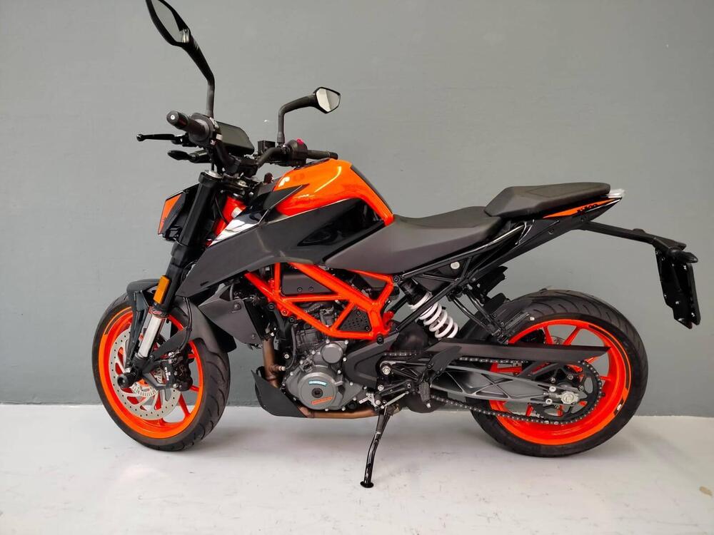 KTM 390 Duke (2021 - 23) (2)