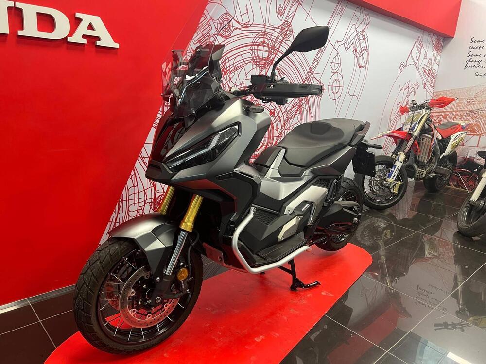 Honda X-ADV 750 DCT (2021 - 24) (2)