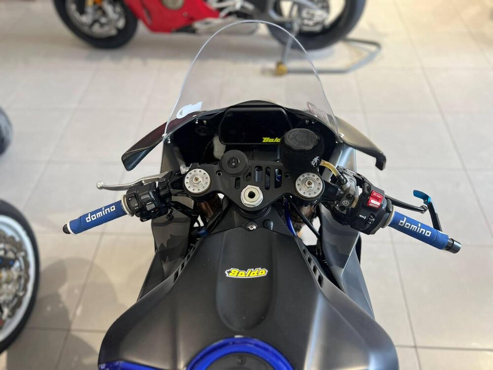 Yamaha YZF R1 (2020 - 24) (3)