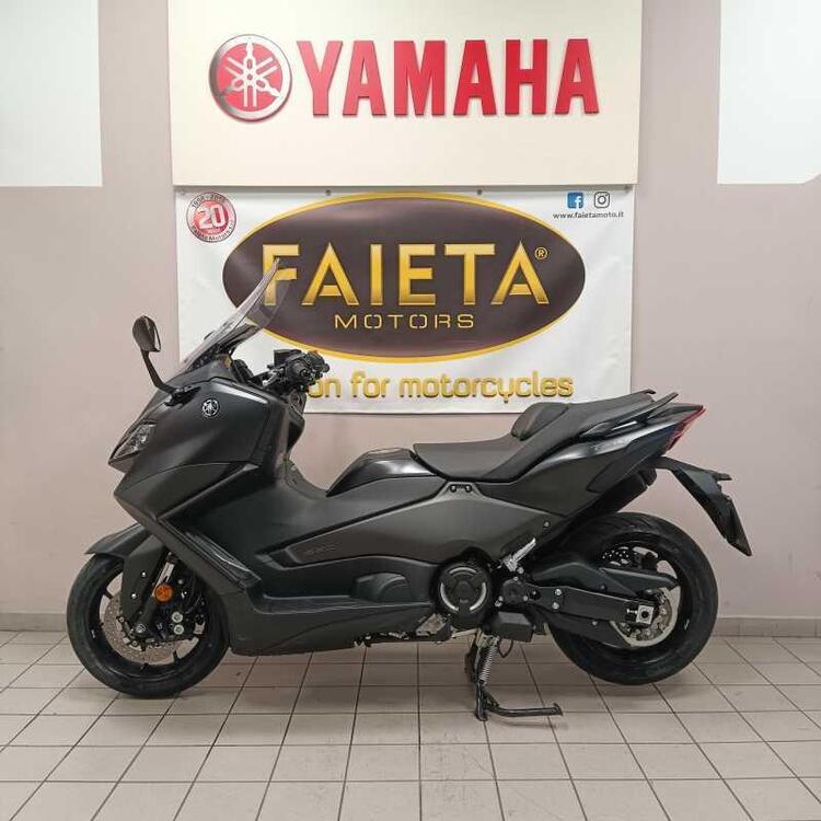 Yamaha T-Max 560 (2022 - 24)