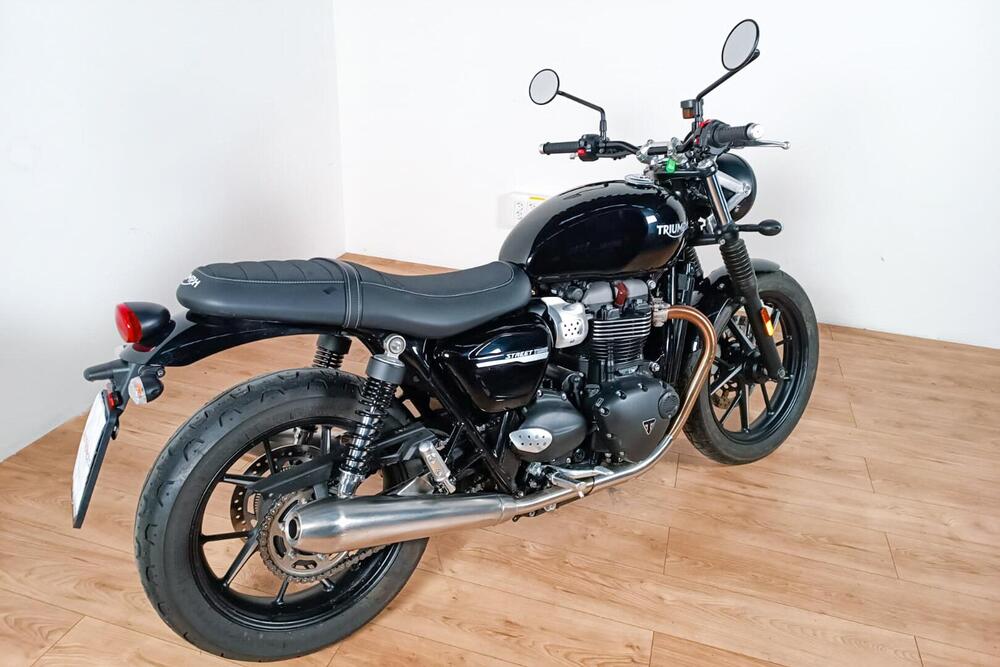 Triumph Street Twin 900 (2017 - 18) (3)