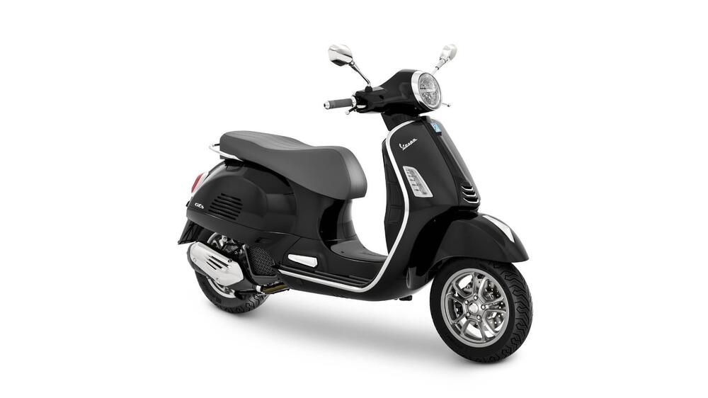 Vespa GTS 125 (2021 - 25) (2)