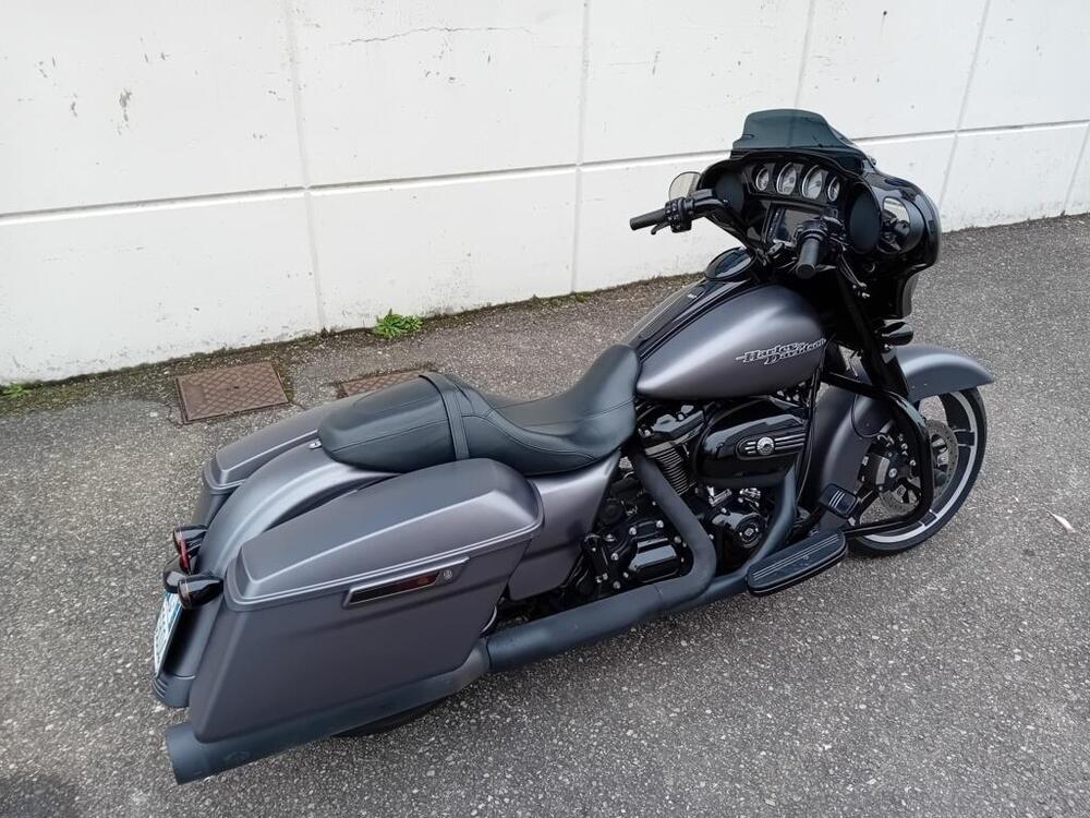 Harley-Davidson 107 Street Glide (2017 - 19) - FLHX (4)