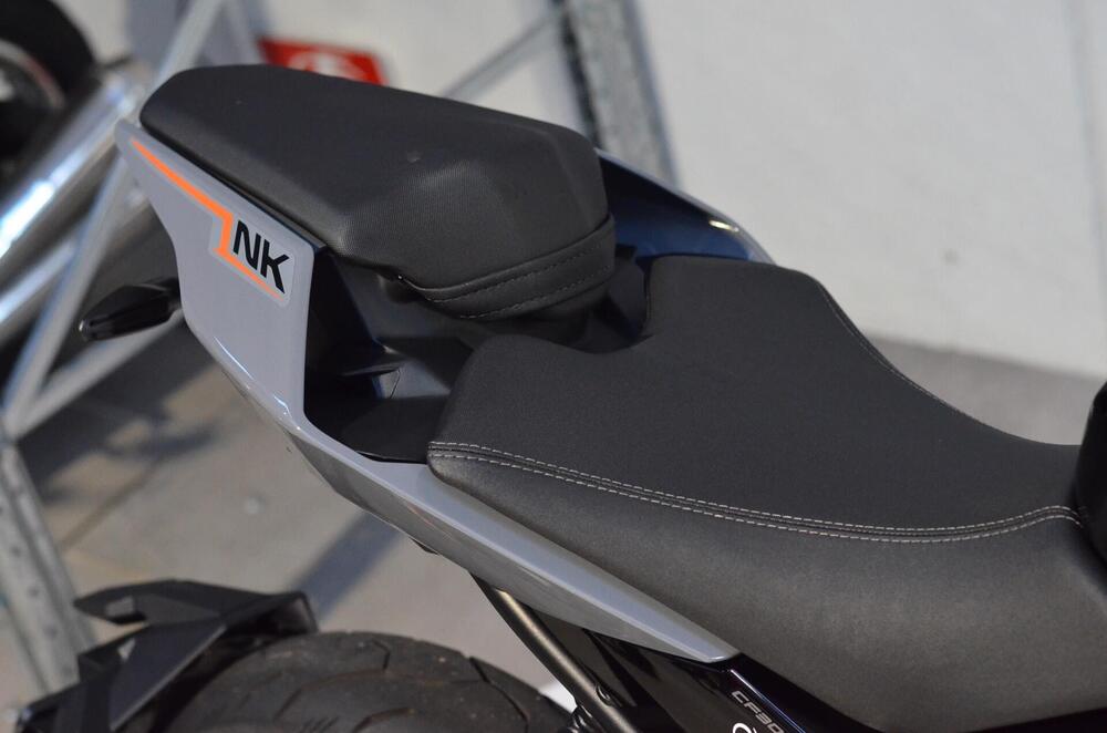 CFMOTO 300NK (2021 - 24) (5)