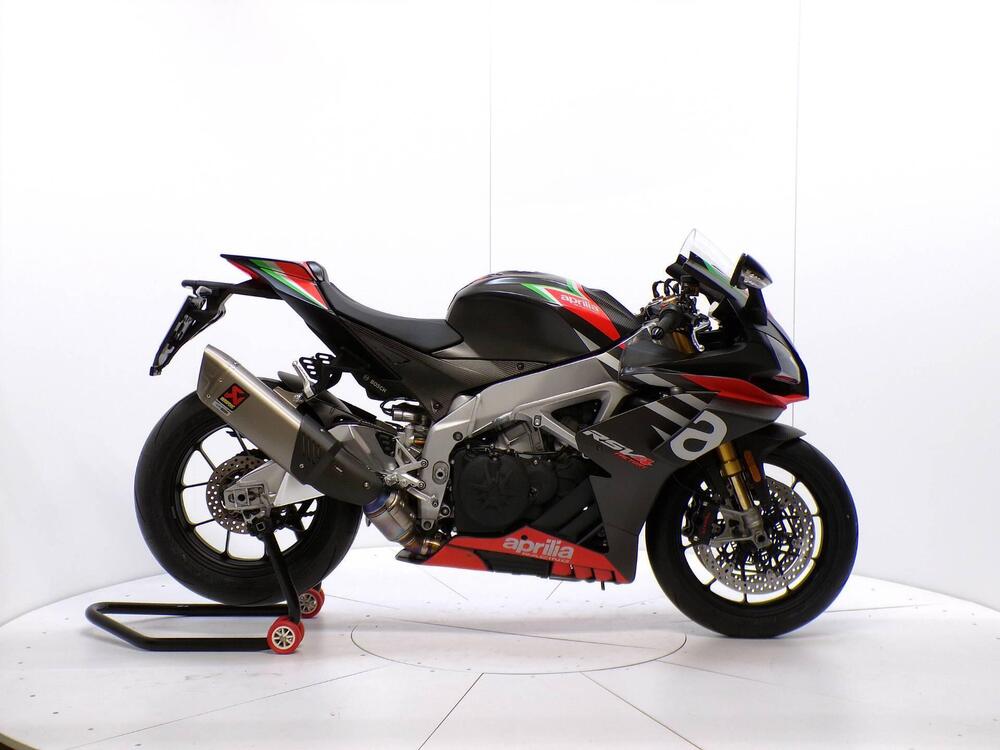 Aprilia RSV4 1100 Factory (2020)