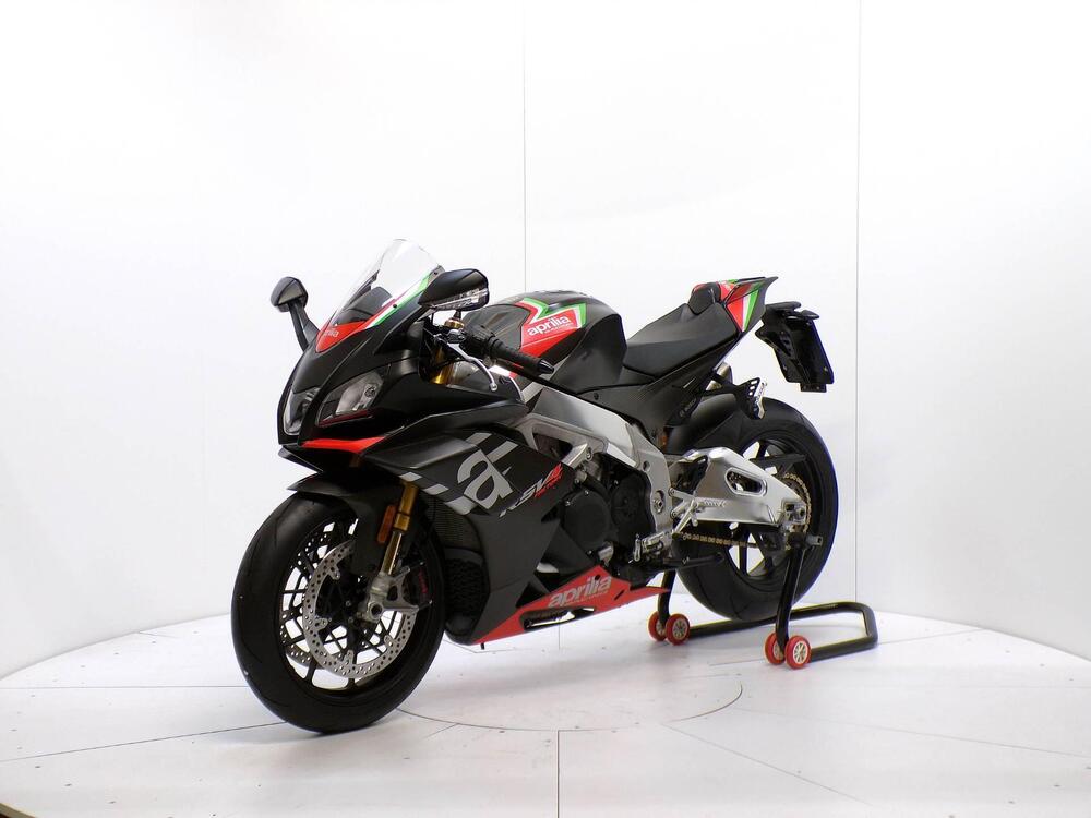 Aprilia RSV4 1100 Factory (2020) (3)