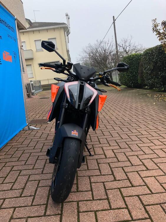 KTM 1290 Super Duke R (2022 - 23) (2)