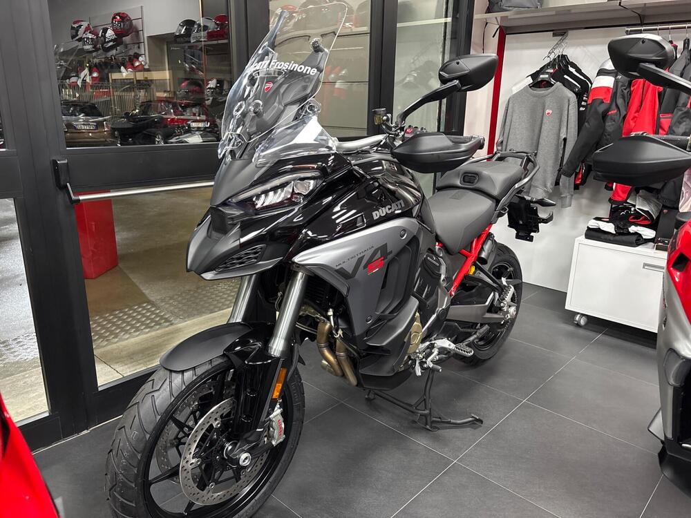 Ducati Multistrada V4 S (2025) (2)