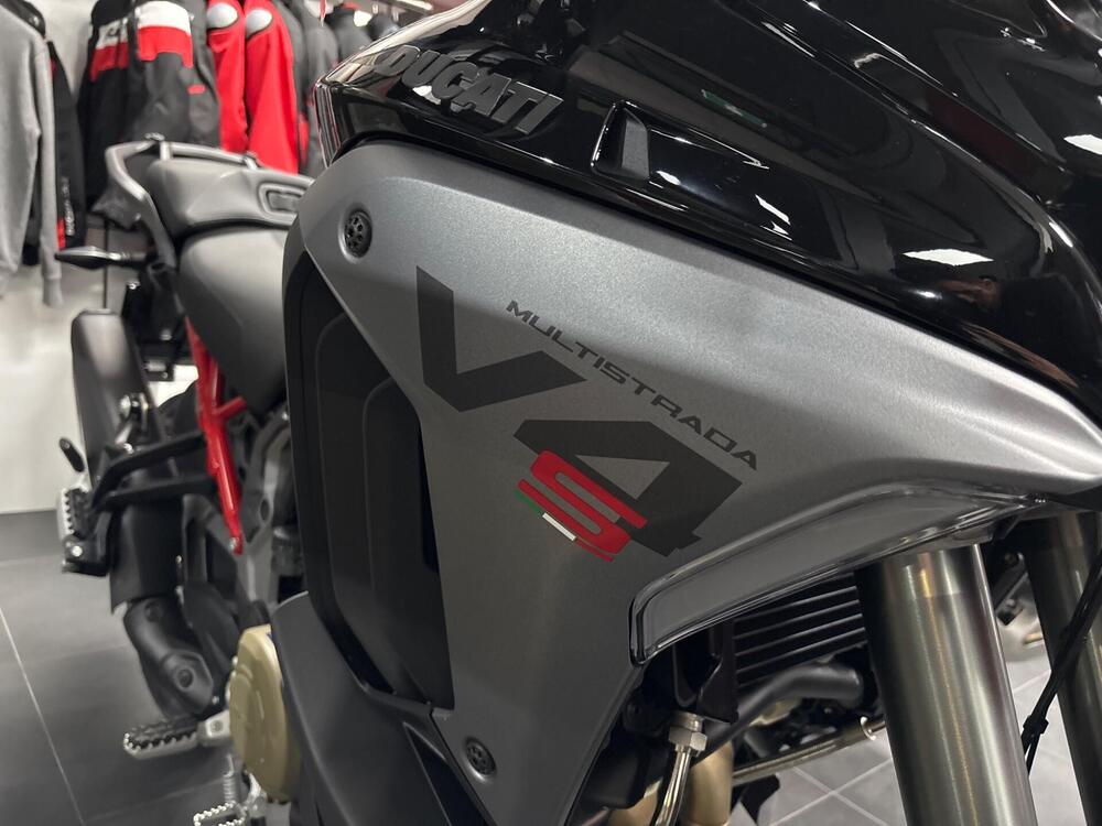 Ducati Multistrada V4 S (2025) (4)