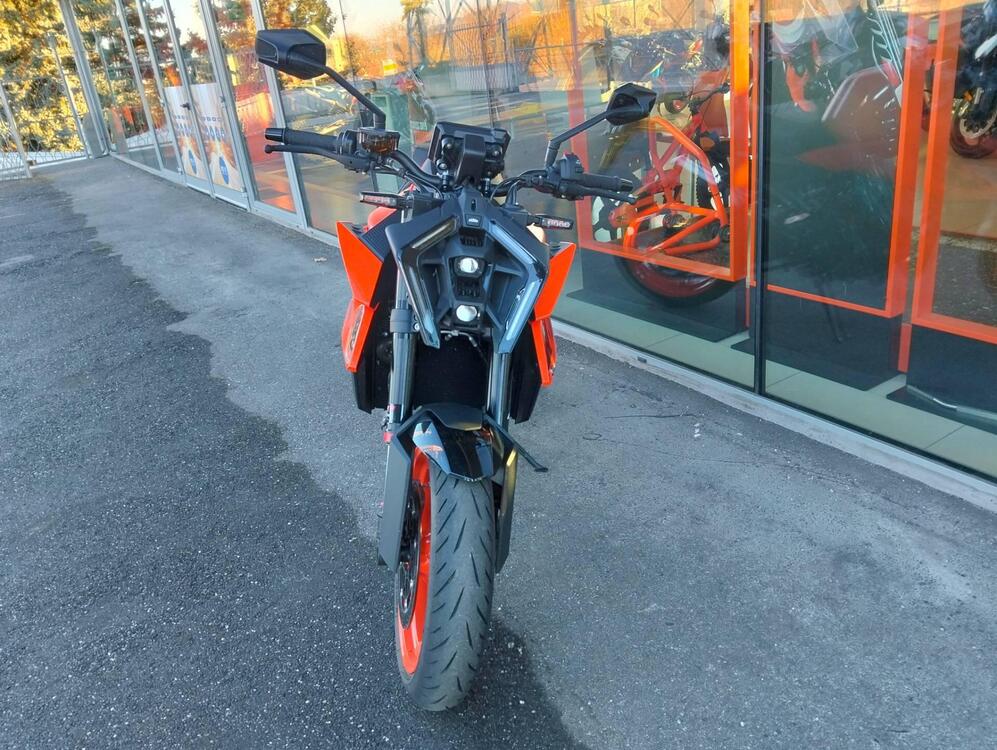 KTM 990 Duke (2024) (2)