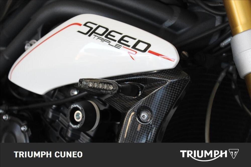 Triumph Speed Triple 1050 R ABS (2011 - 15) (3)