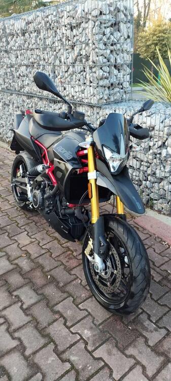 Aprilia Dorsoduro 900 (2017 - 20) (4)