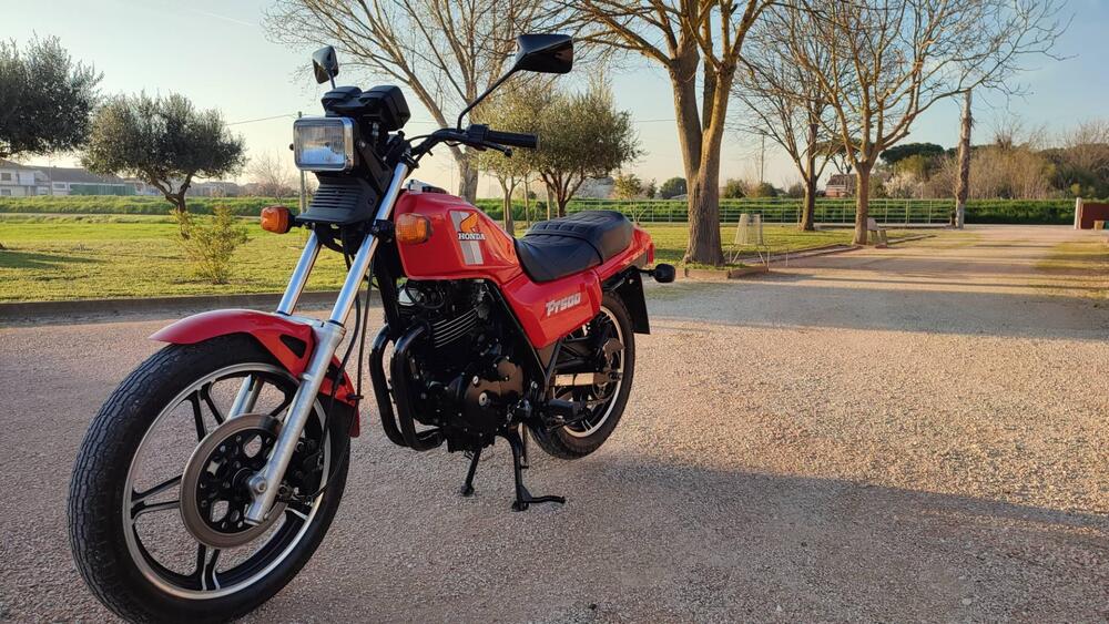 Honda Ft 500