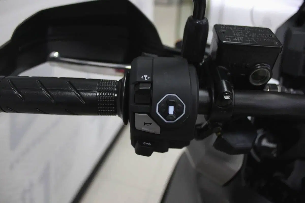 Honda ADV 350 (2025 - 26) (7)