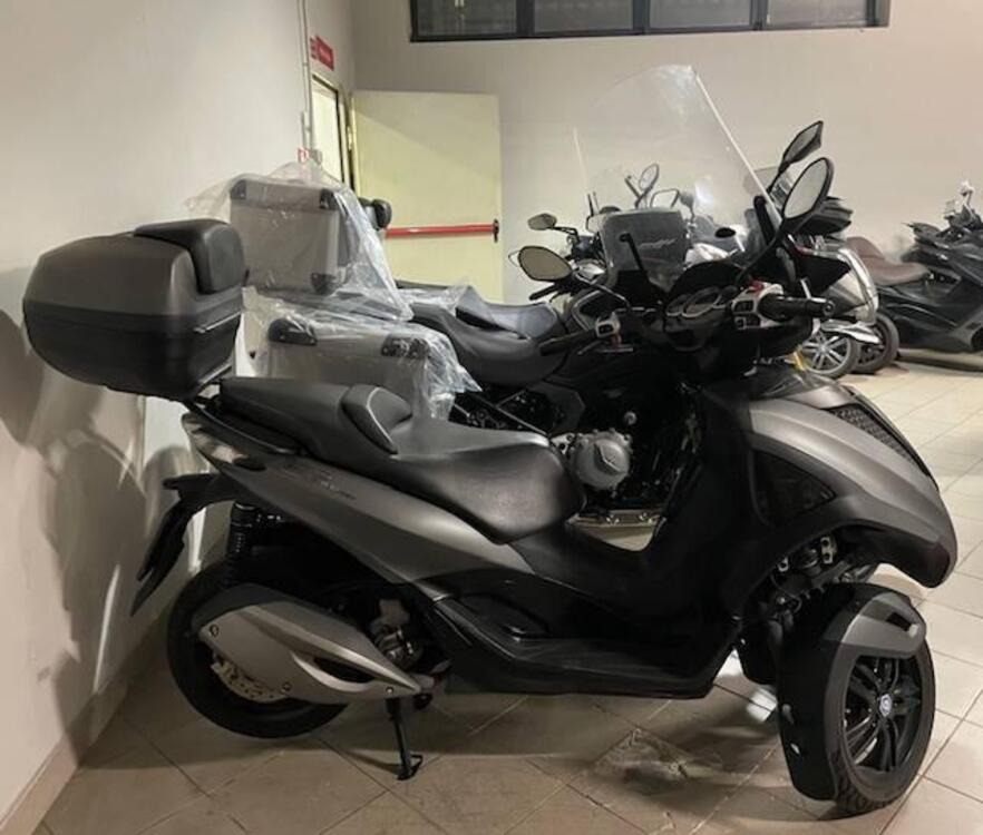 Piaggio Mp3 300 LT Yourban Sport (2017 - 19)