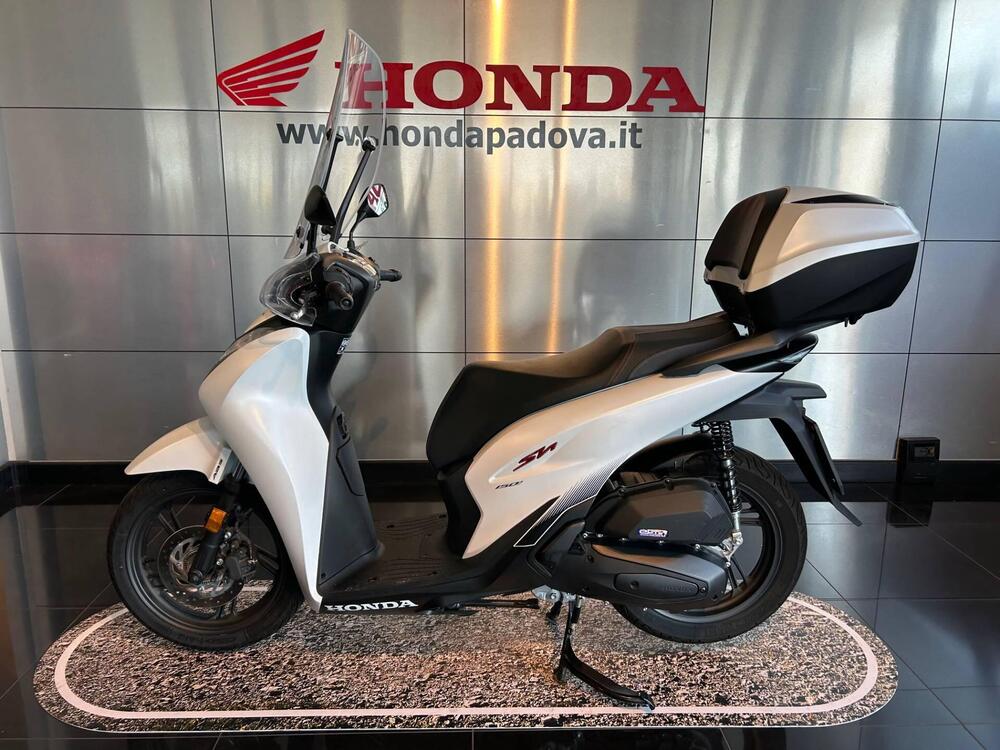 Honda SH 150i Sport (2022 - 24) (4)