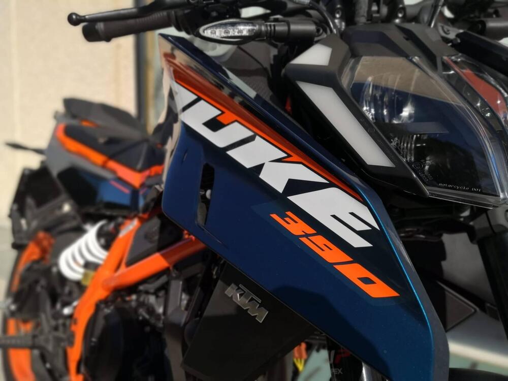 KTM 390 Duke (2024 - 25) (2)