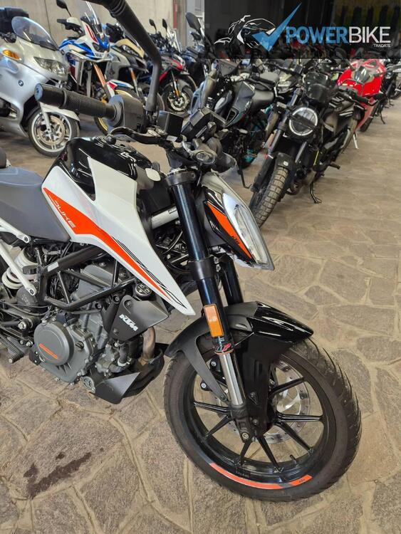 KTM 390 Duke (2021 - 23) (2)