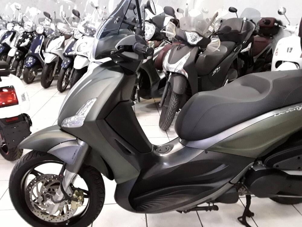 Piaggio Beverly 350 S ABS (2019 - 20) (3)