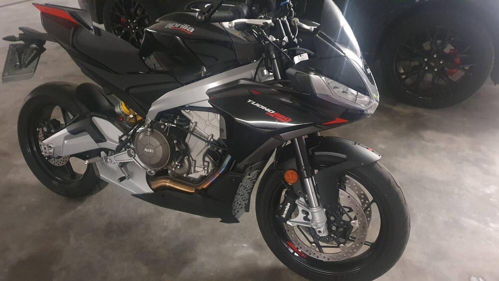 Aprilia Tuono 660 Factory (2022 - 24) (2)