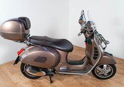 Vespa GTS 300 Hpe Touring (2019) usata