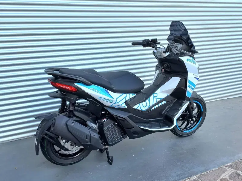 Aprilia SR GT 200 (2022 - 24) (3)