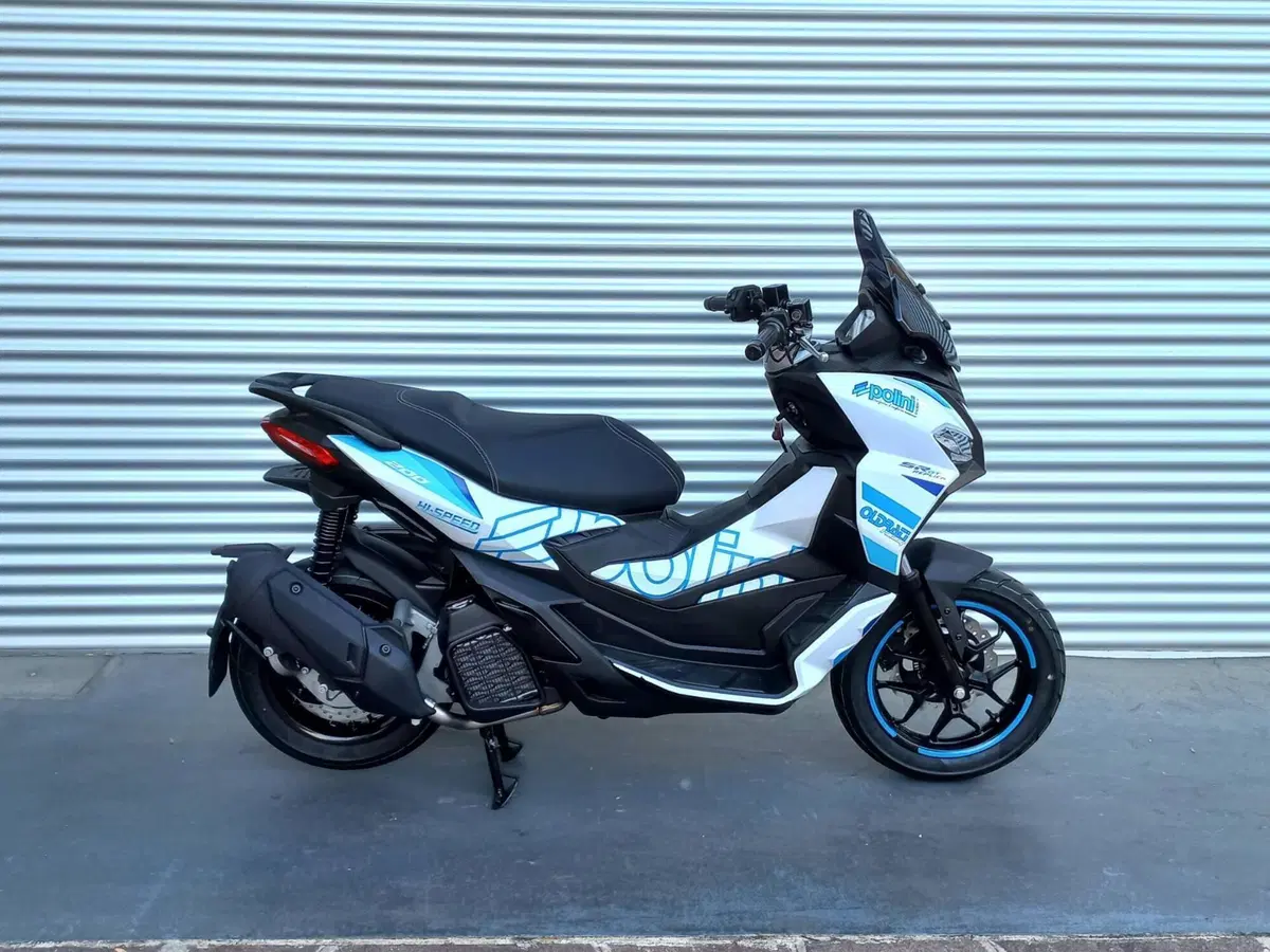 Aprilia SR GT 200 (2022 - 24) (7)