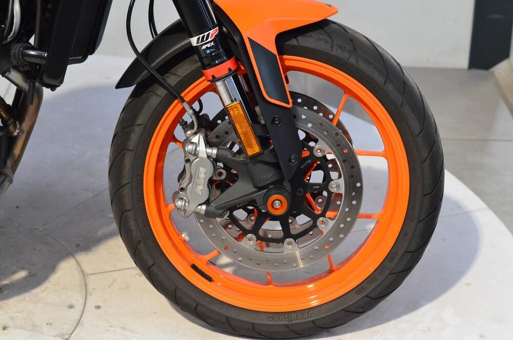 KTM 890 Duke GP (2022 - 23) (4)