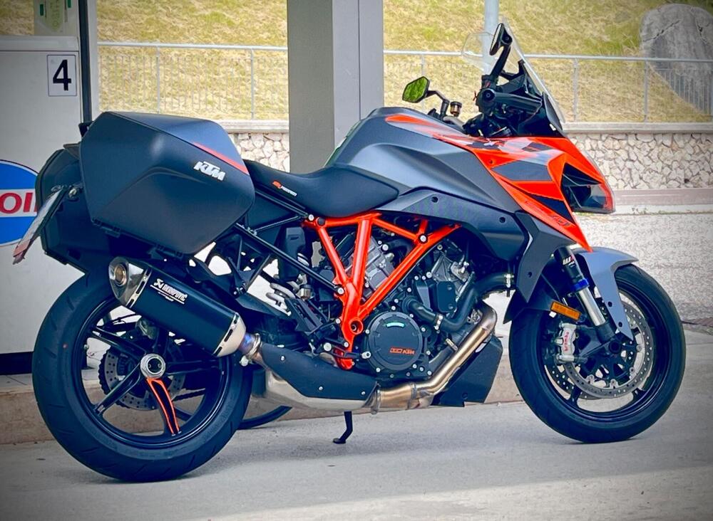 KTM 1290 Super Duke GT (2022 - 24) (4)