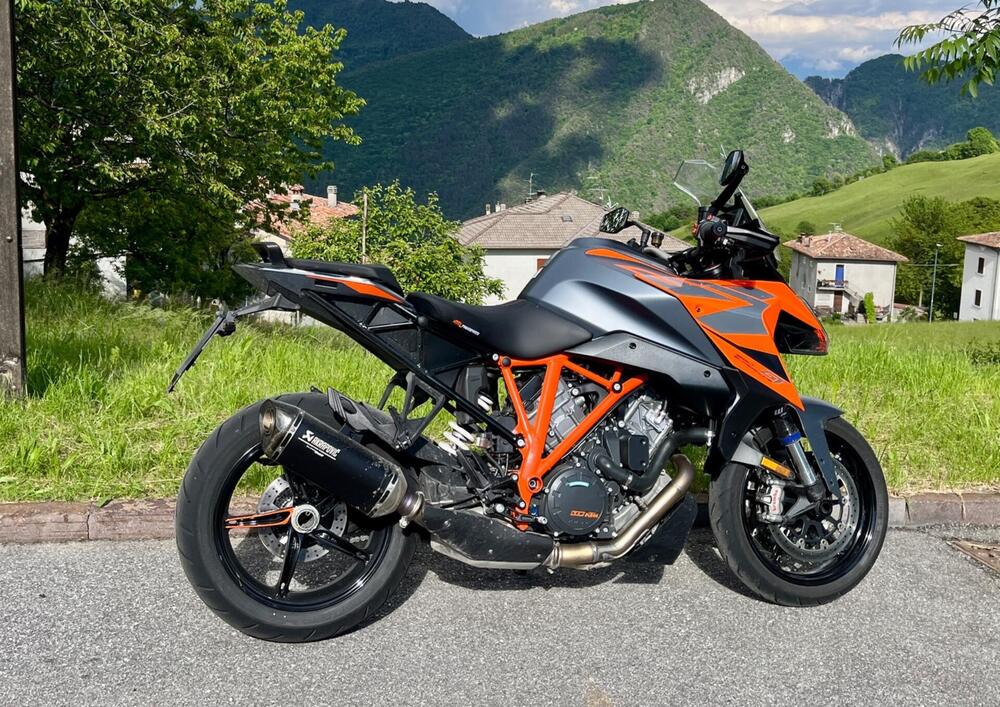 KTM 1290 Super Duke GT (2022 - 24) (5)