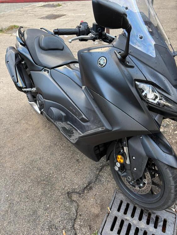 Yamaha T-Max 560 (2022 - 24) (3)